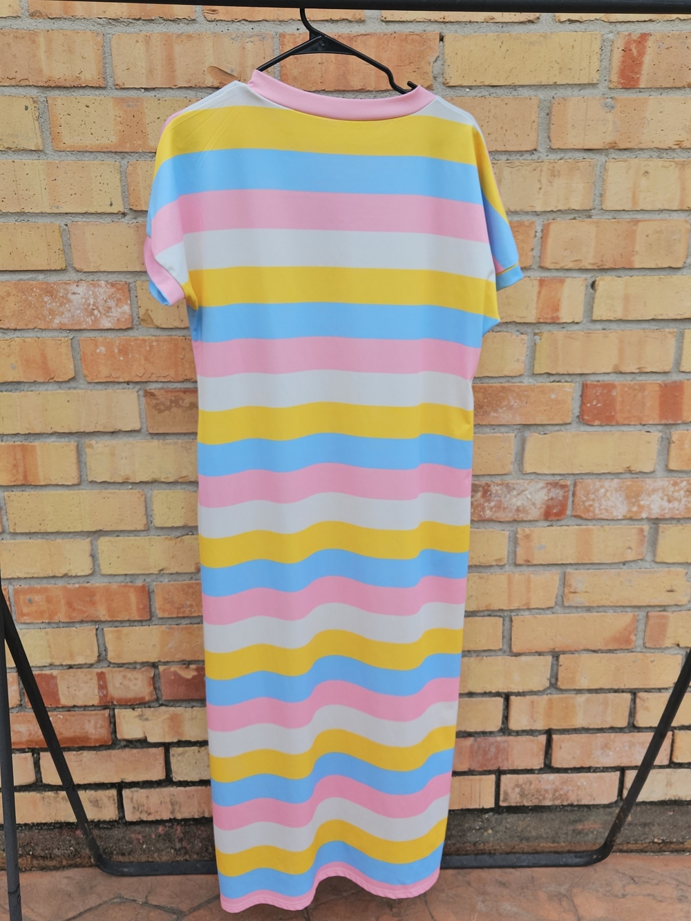 Spring Dress with Pockets - Picture 5 of 6